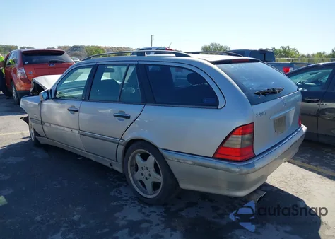 1998 Mercedes Benz 240 z USA, uszkodzony, nr VIN WDB2020862F644612